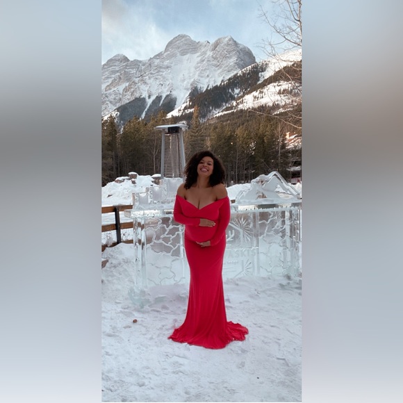 RED MAXI MATERNITY DRESS - Picture 2 of 5